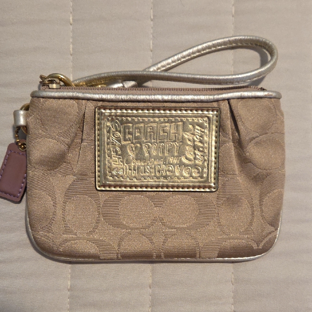 Coach Poppy Beige and Gold Wristlet